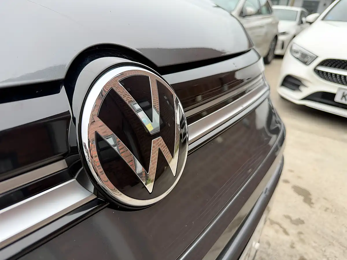 Used 2021 Volkswagen Caddy Life Grey - Interior and Exterior details 9