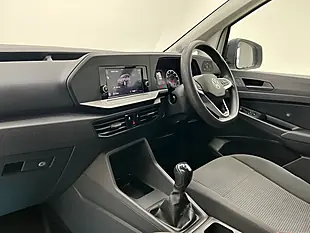 Used 2021 Volkswagen Caddy Maxi Commerce White - Interior and Exterior details 16