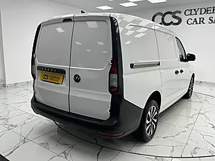 Used 2021 Volkswagen Caddy Maxi Commerce White - Interior and Exterior details 19