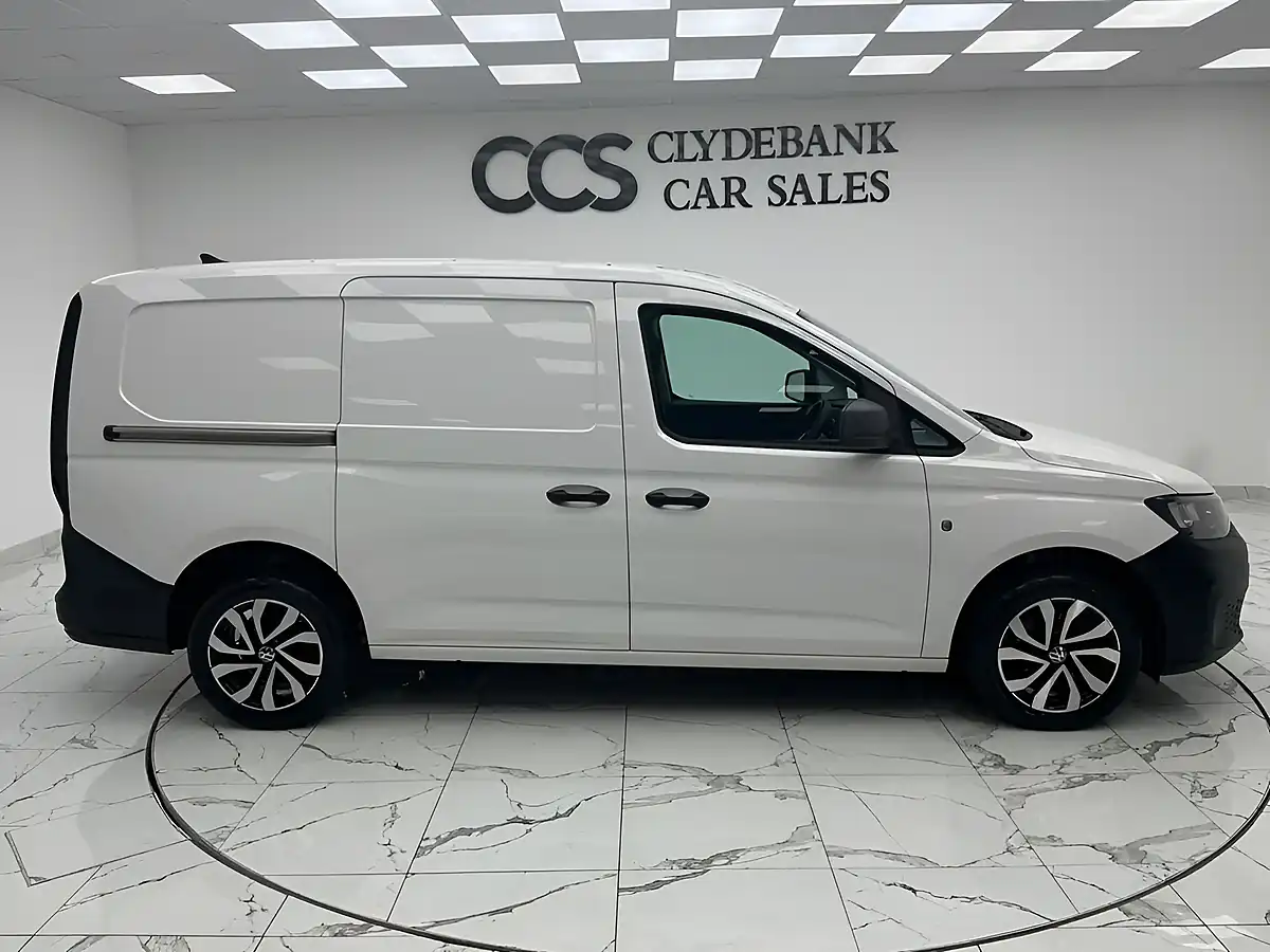 Used 2021 Volkswagen Caddy Maxi Commerce White - Interior and Exterior details 7