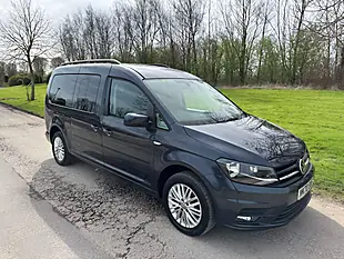 Used 2021 Volkswagen Caddy Maxi Life Blue - Interior and Exterior details 3