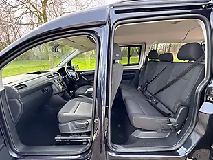Used 2021 Volkswagen Caddy Maxi Life Blue - Interior and Exterior details 8
