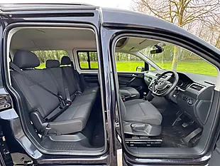 Used 2021 Volkswagen Caddy Maxi Life Blue - Interior and Exterior details 9