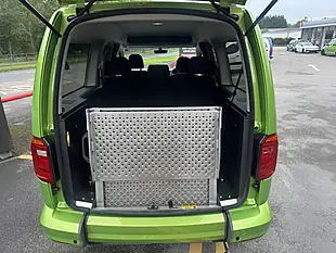 Used 2021 Volkswagen Caddy Maxi Life Green - Interior and Exterior details 9
