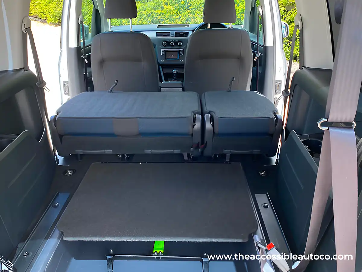Used 2021 Volkswagen Caddy Maxi Life Silver - Interior and Exterior details 14