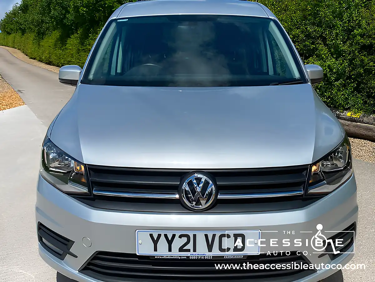 Used 2021 Volkswagen Caddy Maxi Life Silver - Interior and Exterior details 7