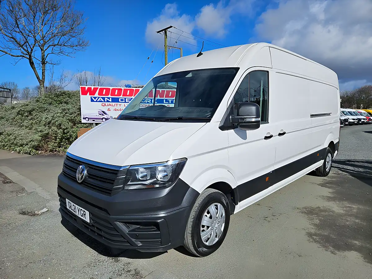 Used 2021 Volkswagen Crafter CR35 Lwb White - Interior and Exterior details 4