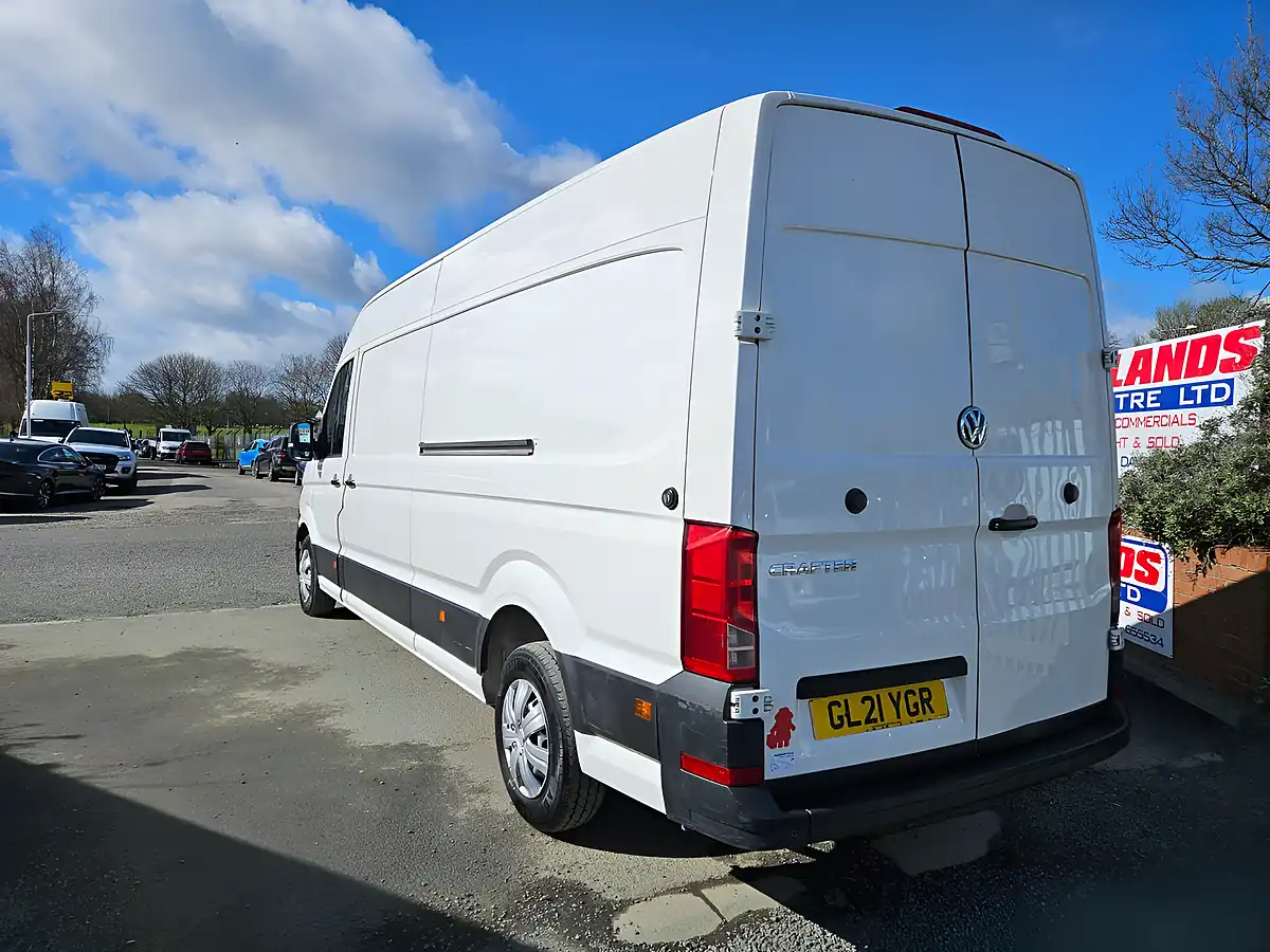 Used 2021 Volkswagen Crafter CR35 Lwb White - Interior and Exterior details 6