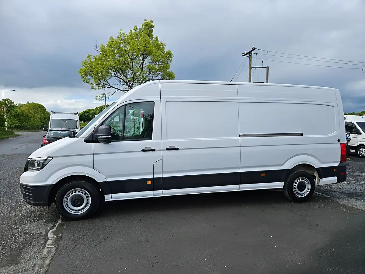 Used 2021 Volkswagen Crafter CR35 Trendline Lwb White - Interior and Exterior details 9