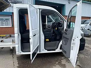 Used 2021 Volkswagen Crafter Double Crew Cab Tipper Lwb RWD White - Interior and Exterior details 13