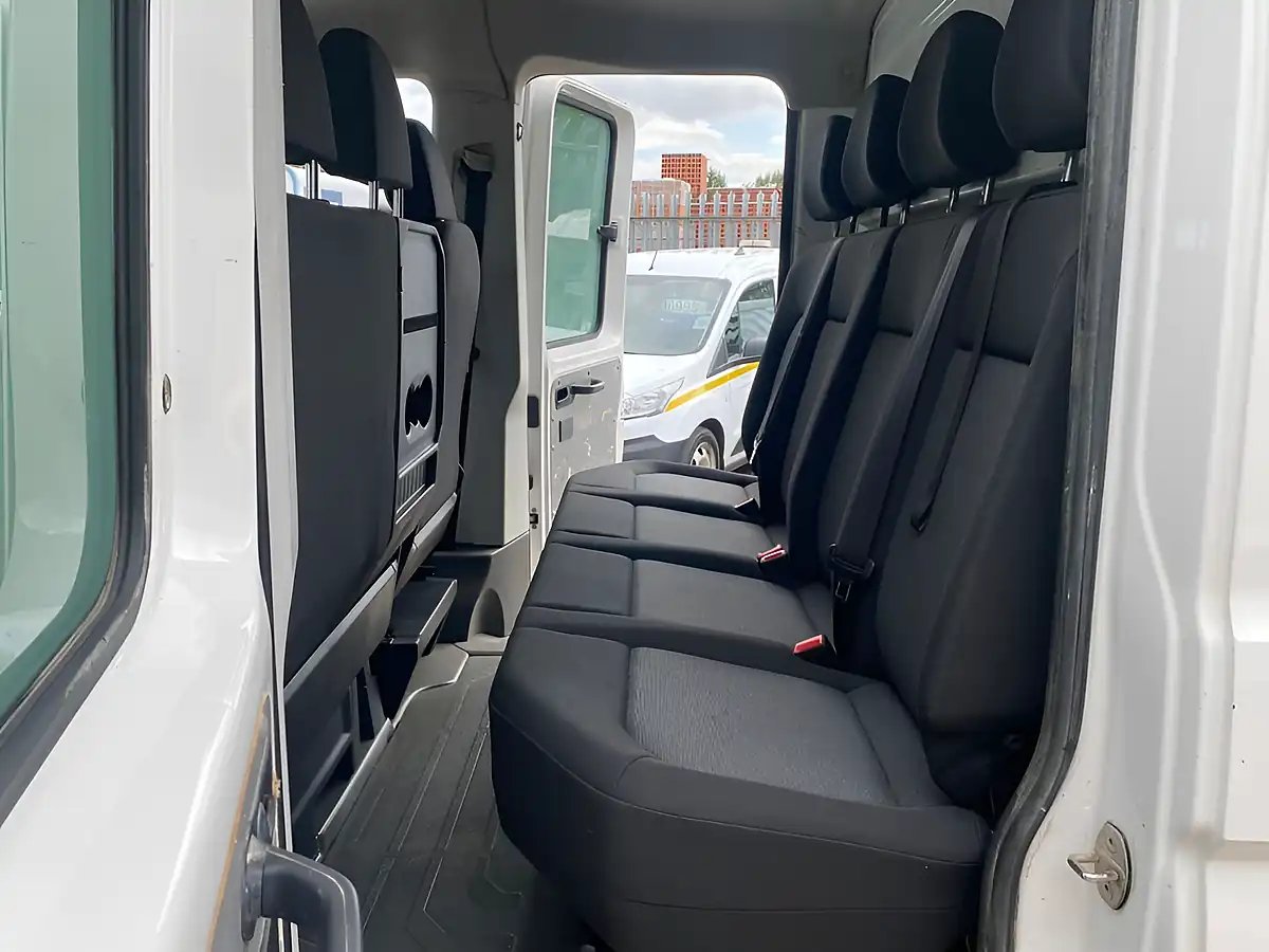 Used 2021 Volkswagen Crafter Double Crew Cab Tipper Lwb RWD White - Interior and Exterior details 15