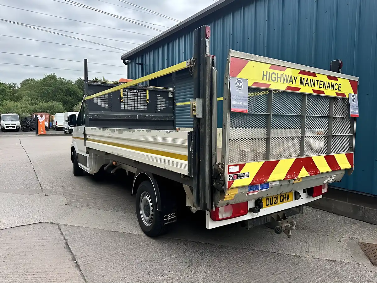 Used 2021 Volkswagen Crafter Startline White - Interior and Exterior details 10