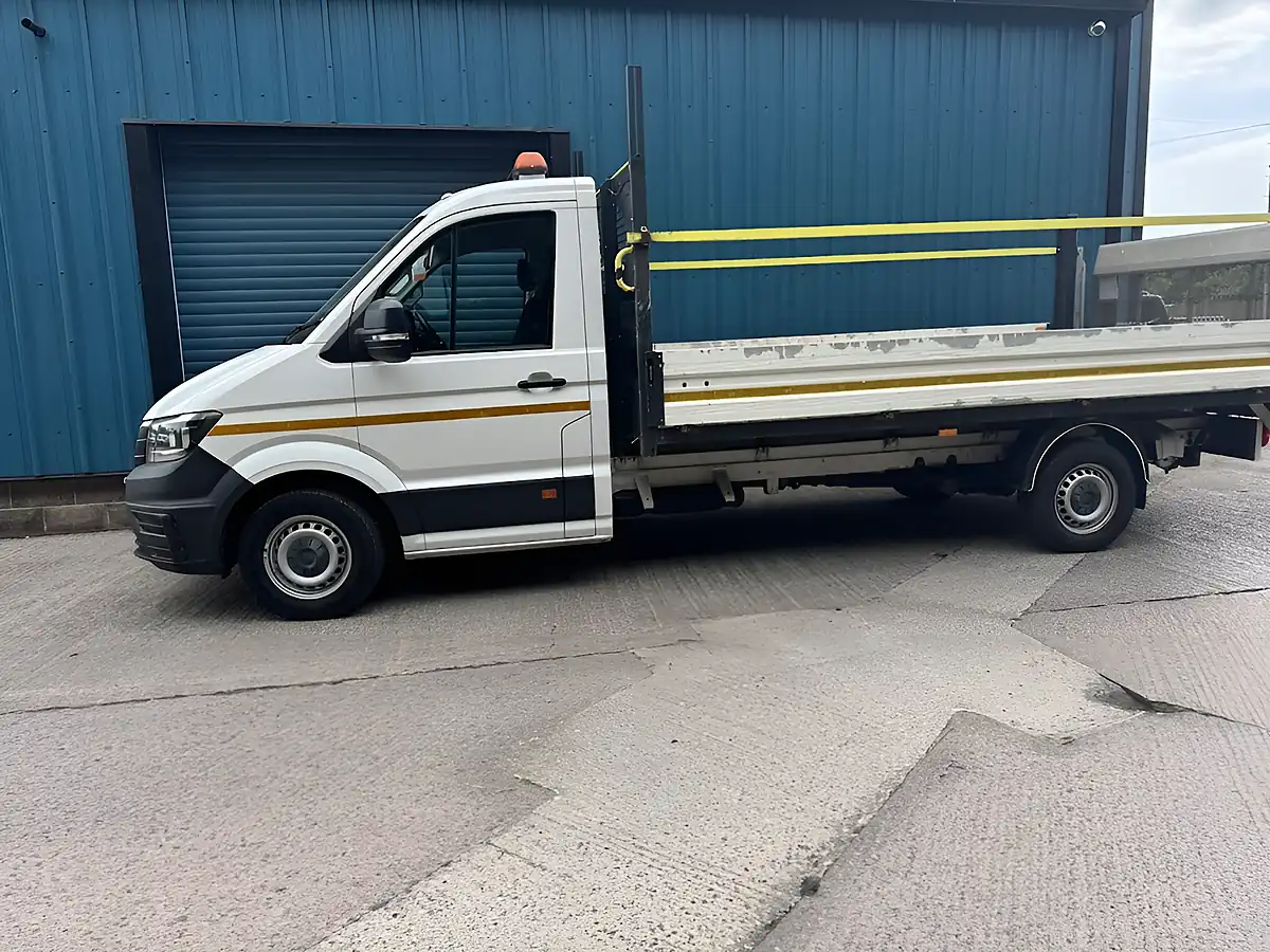 Used 2021 Volkswagen Crafter Startline White - Interior and Exterior details 6
