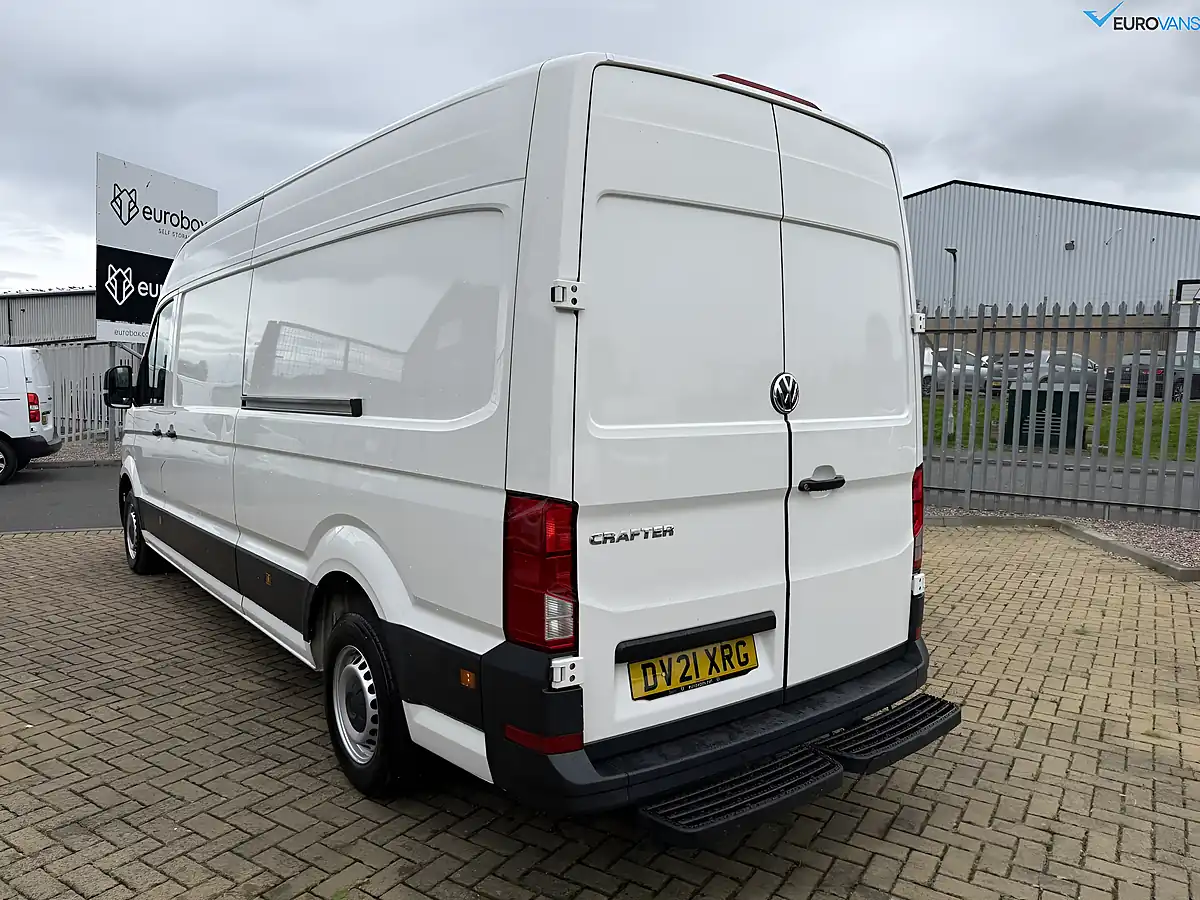 Used 2021 Volkswagen Crafter Startline White - Interior and Exterior details 4