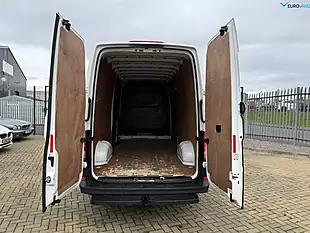 Used 2021 Volkswagen Crafter Startline White - Interior and Exterior details 5