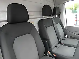 Used 2021 Volkswagen Crafter Startline White - Interior and Exterior details 14