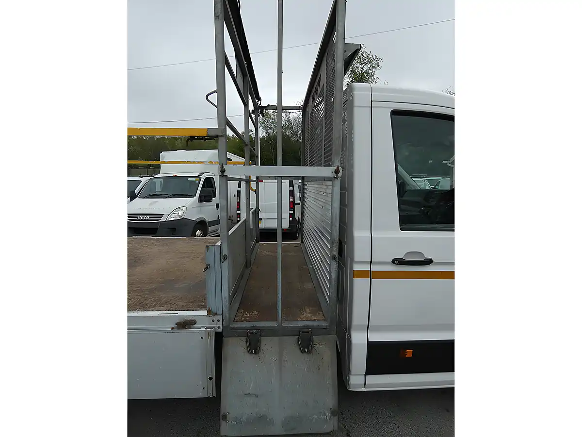 Used 2021 Volkswagen Crafter Startline White - Interior and Exterior details 20