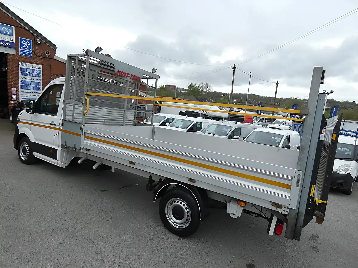 Used 2021 Volkswagen Crafter Startline White - Interior and Exterior details 5