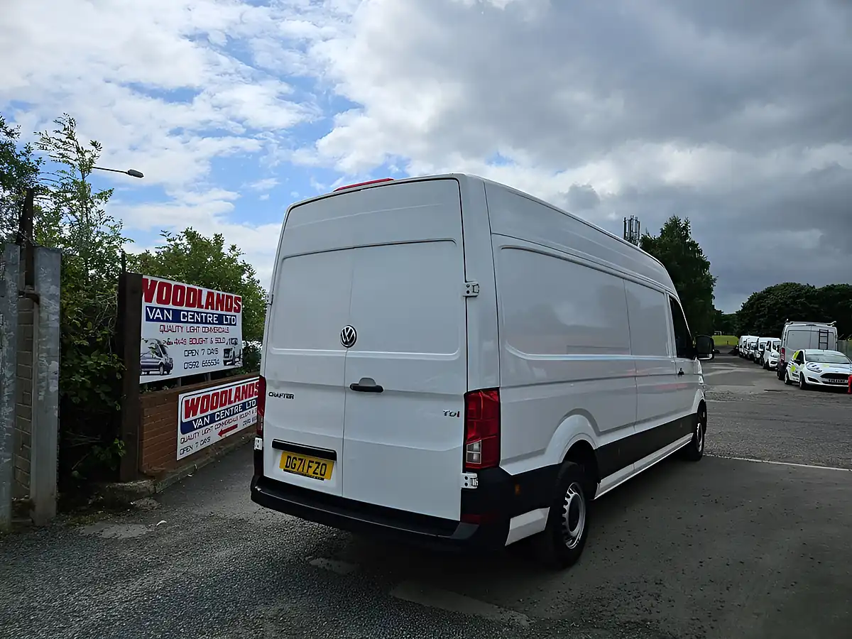 Used 2021 Volkswagen Crafter Startline White - Interior and Exterior details 8