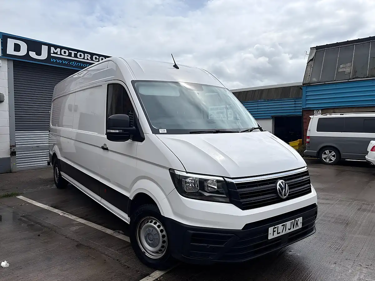 Used 2021 Volkswagen Crafter Startline White - Front View