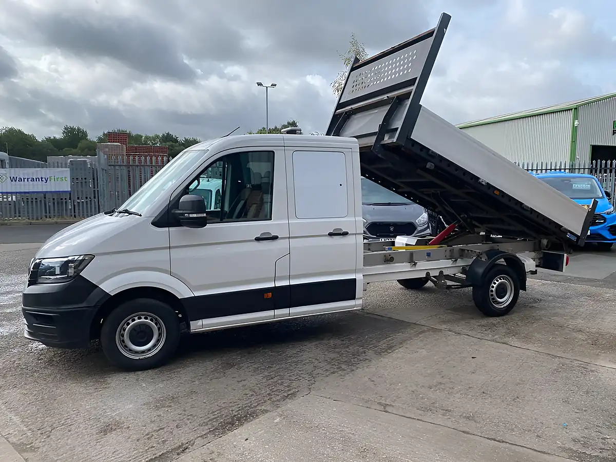 Used 2021 Volkswagen Crafter Startline White - Interior and Exterior details 10