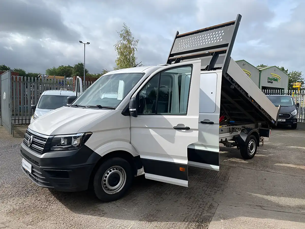 Used 2021 Volkswagen Crafter Startline White - Interior and Exterior details 14