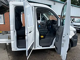 Used 2021 Volkswagen Crafter Startline White - Interior and Exterior details 15