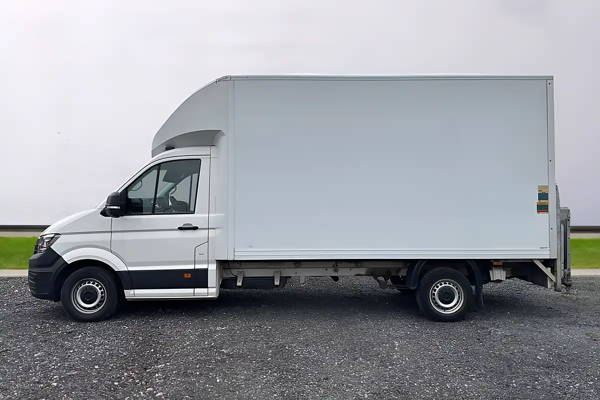 Used 2021 Volkswagen Crafter Startline White - Interior and Exterior details 4