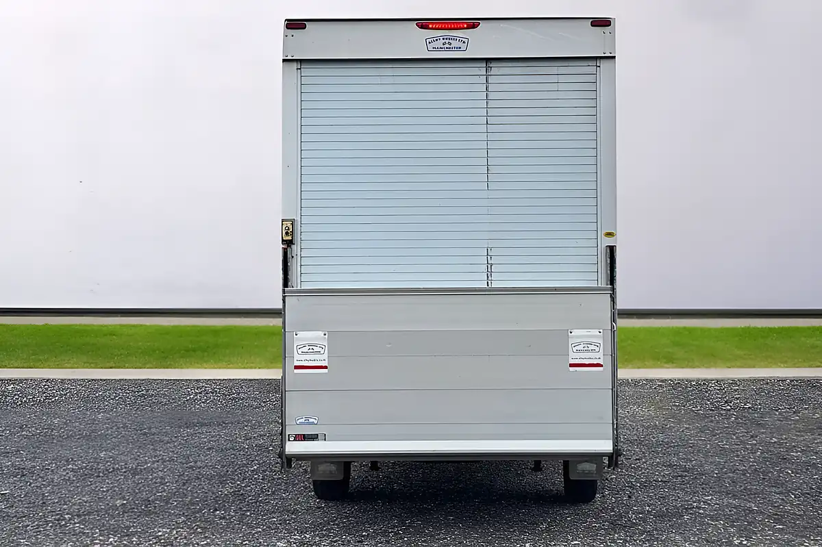 Used 2021 Volkswagen Crafter Startline White - Interior and Exterior details 6