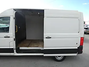 Used 2021 Volkswagen Crafter Startline White - Interior and Exterior details 11