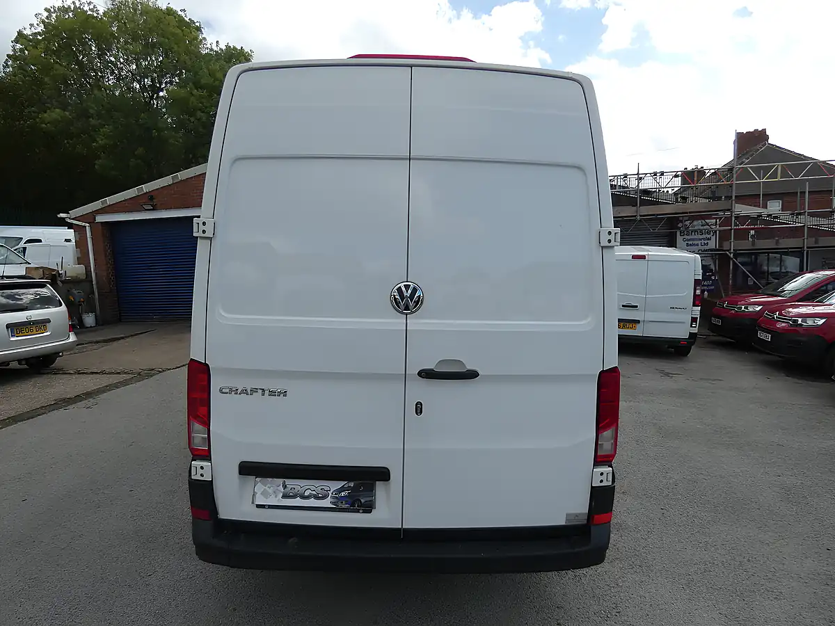 Used 2021 Volkswagen Crafter Startline White - Interior and Exterior details 14