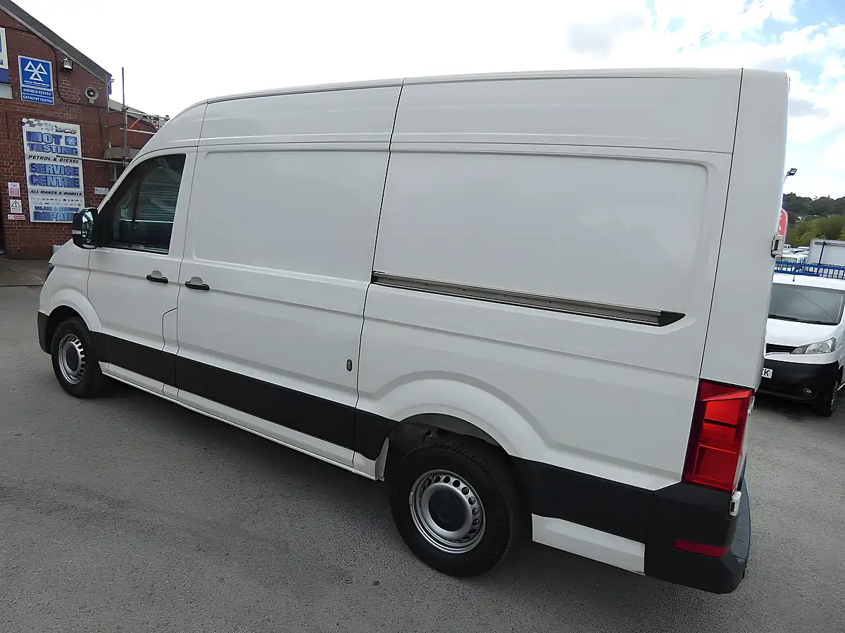 Used 2021 Volkswagen Crafter Startline White - Interior and Exterior details 5