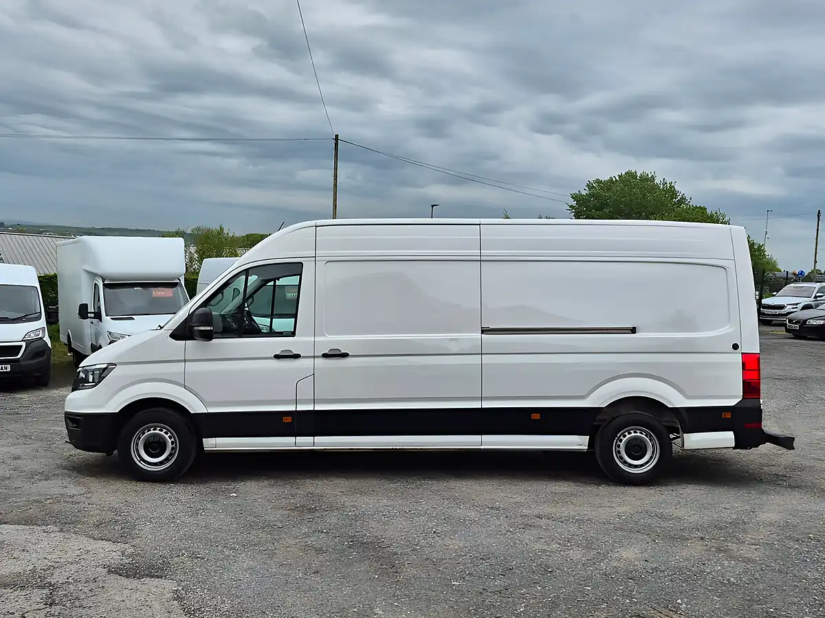 Used 2021 Volkswagen Crafter Startline White - Interior and Exterior details 6
