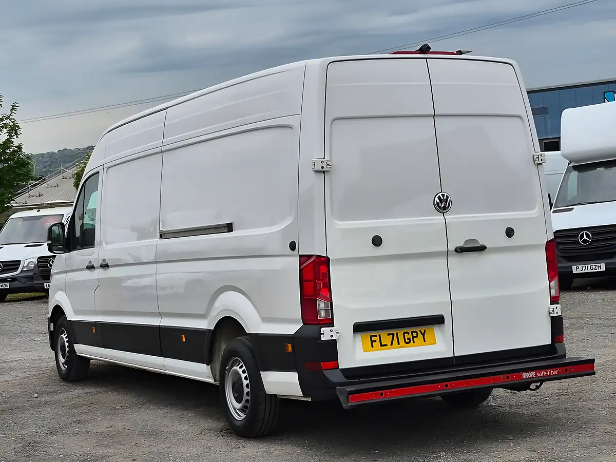 Used 2021 Volkswagen Crafter Startline White - Interior and Exterior details 8