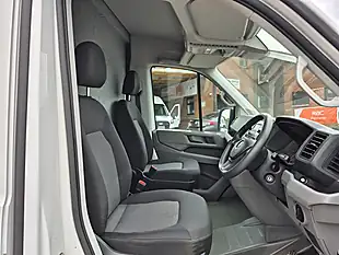Used 2021 Volkswagen Crafter Startline White - Interior and Exterior details 9