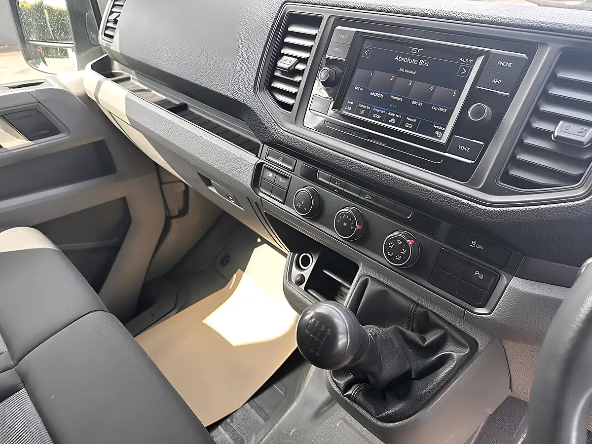 Used 2021 Volkswagen Crafter Trendline L2H2 White - Interior and Exterior details 10