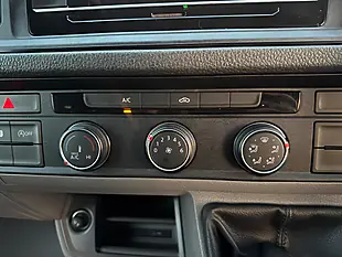 Used 2021 Volkswagen Crafter Trendline White - Interior and Exterior details 17