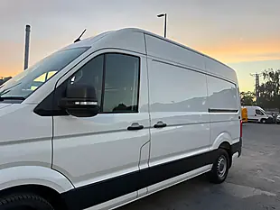 Used 2021 Volkswagen Crafter Trendline White - Interior and Exterior details 19