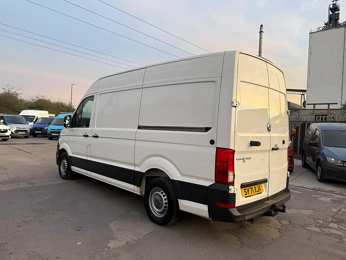 Used 2021 Volkswagen Crafter Trendline White - Interior and Exterior details 3
