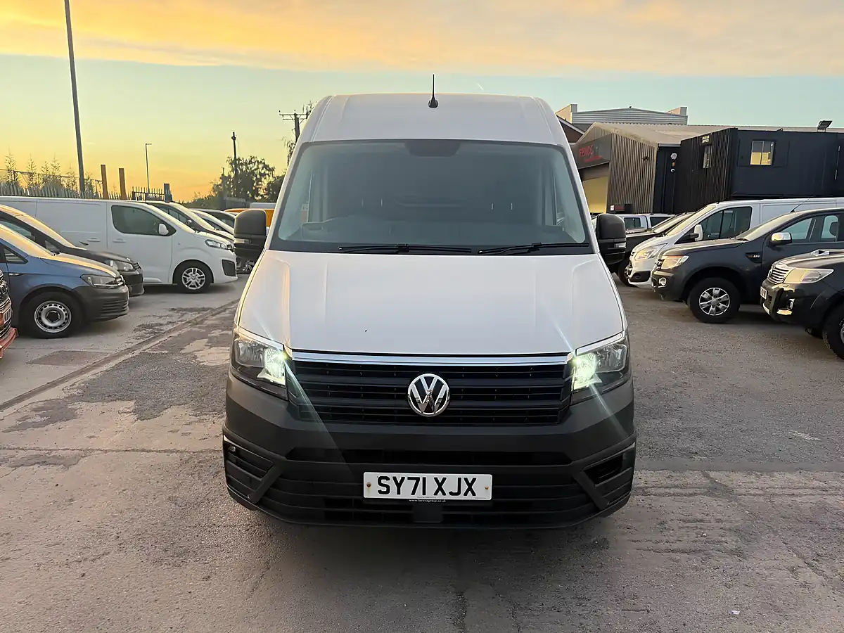 Used 2021 Volkswagen Crafter Trendline White - Interior and Exterior details 6