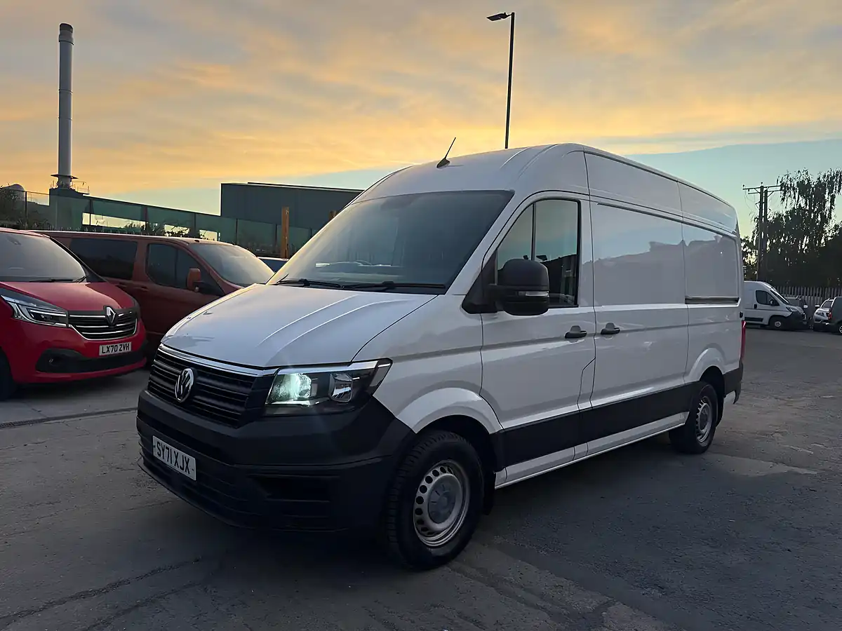Used 2021 Volkswagen Crafter Trendline White - Interior and Exterior details 7
