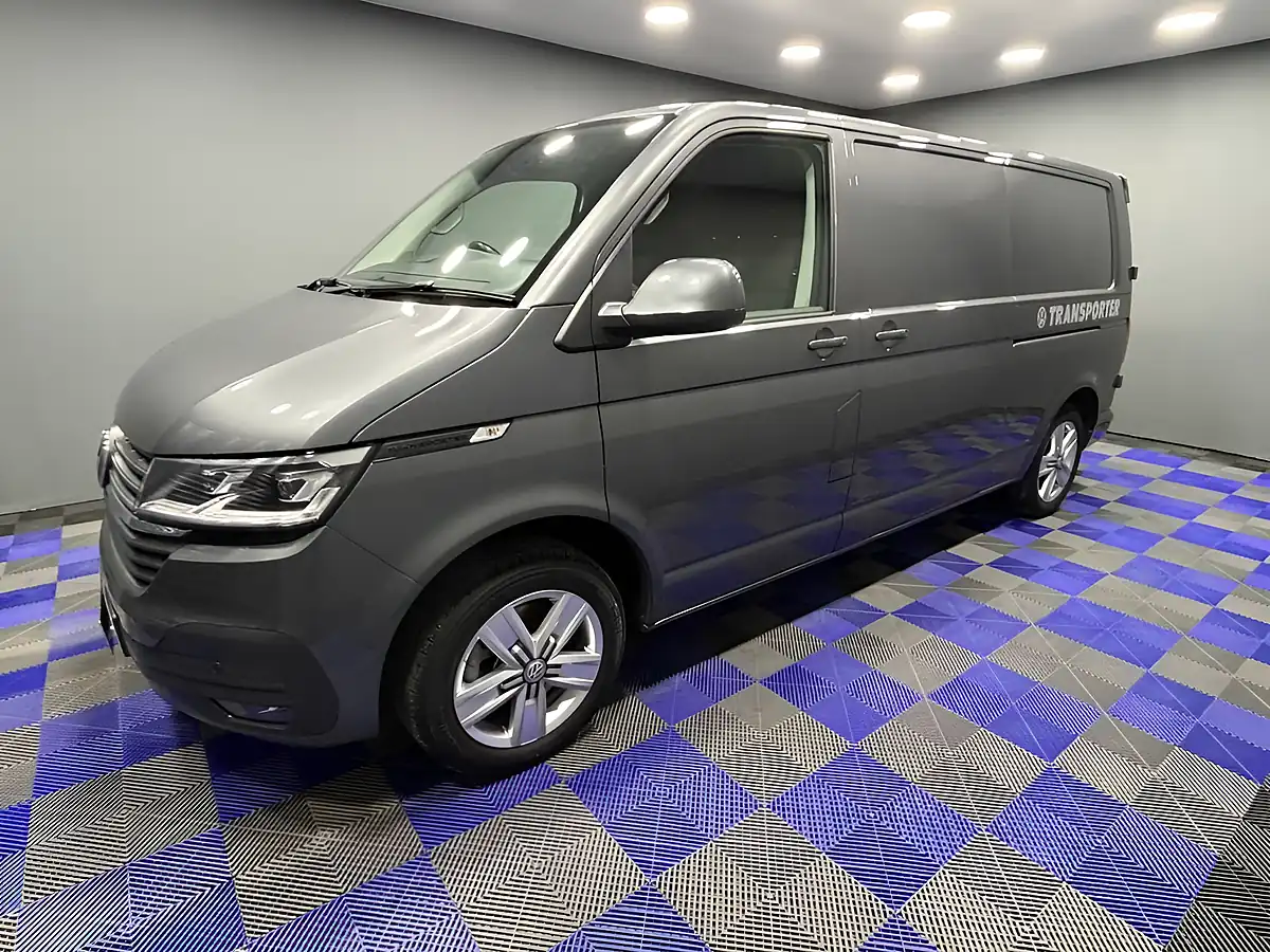 Used 2021 Volkswagen E-Transporter Advance Indium Grey - Interior and Exterior details 6