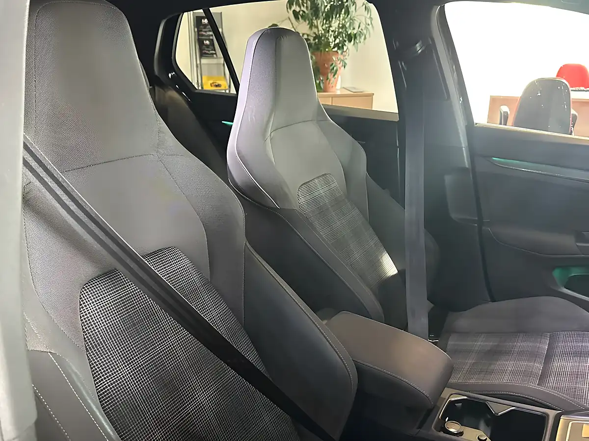 Used 2021 Volkswagen Golf Gtd Black - Interior and Exterior details 14