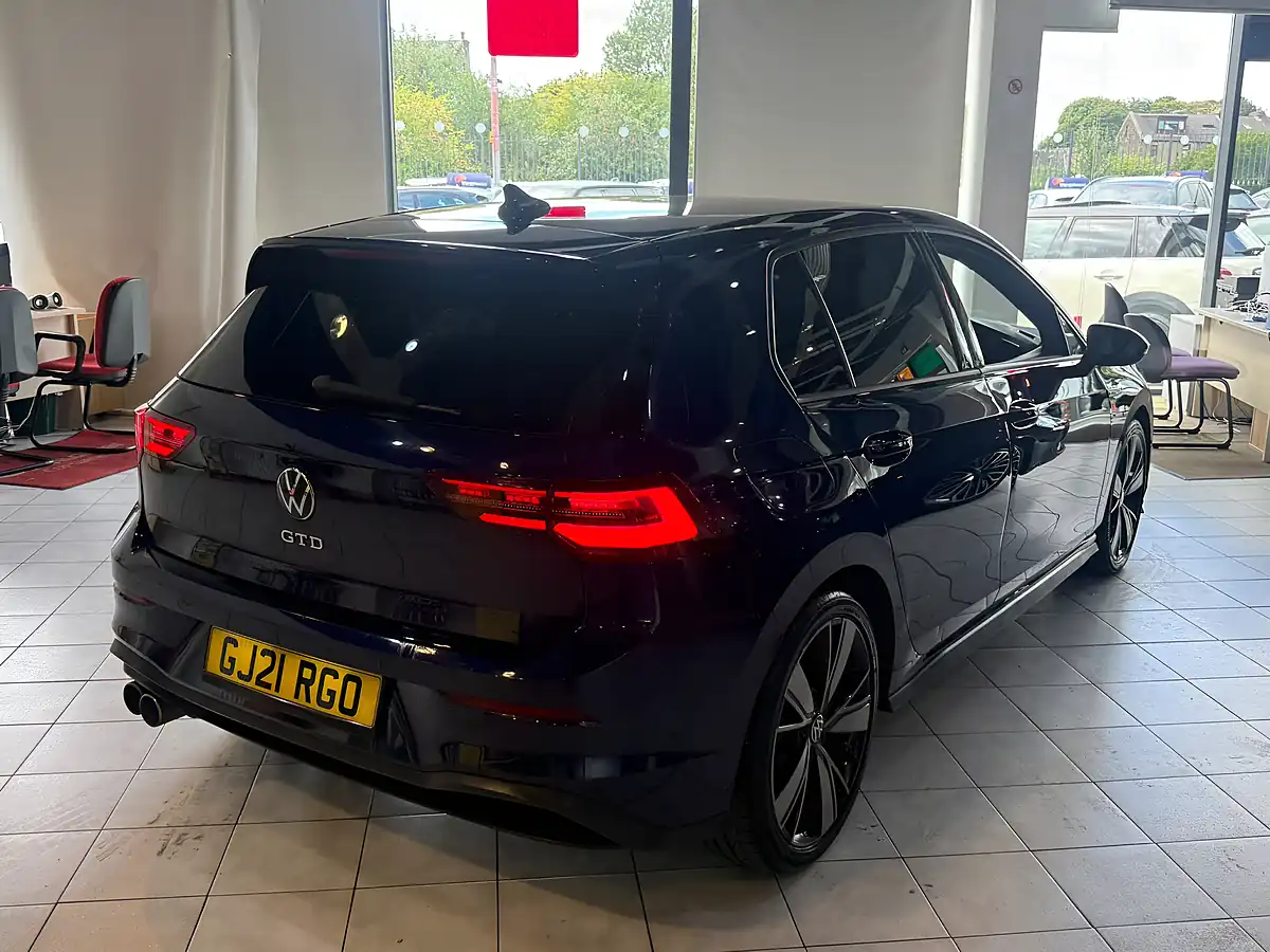Used 2021 Volkswagen Golf Gtd Blue - Interior and Exterior details 11