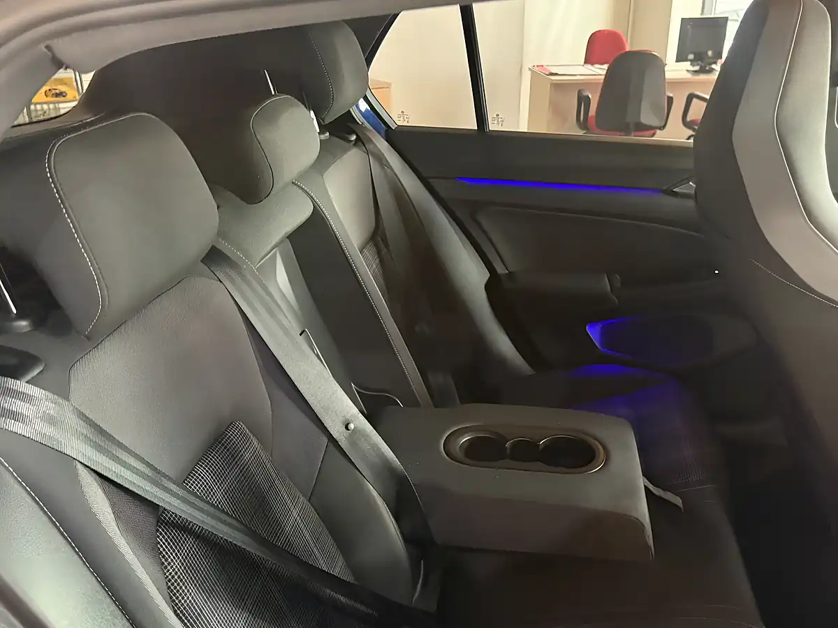 Used 2021 Volkswagen Golf Gtd Blue - Interior and Exterior details 12