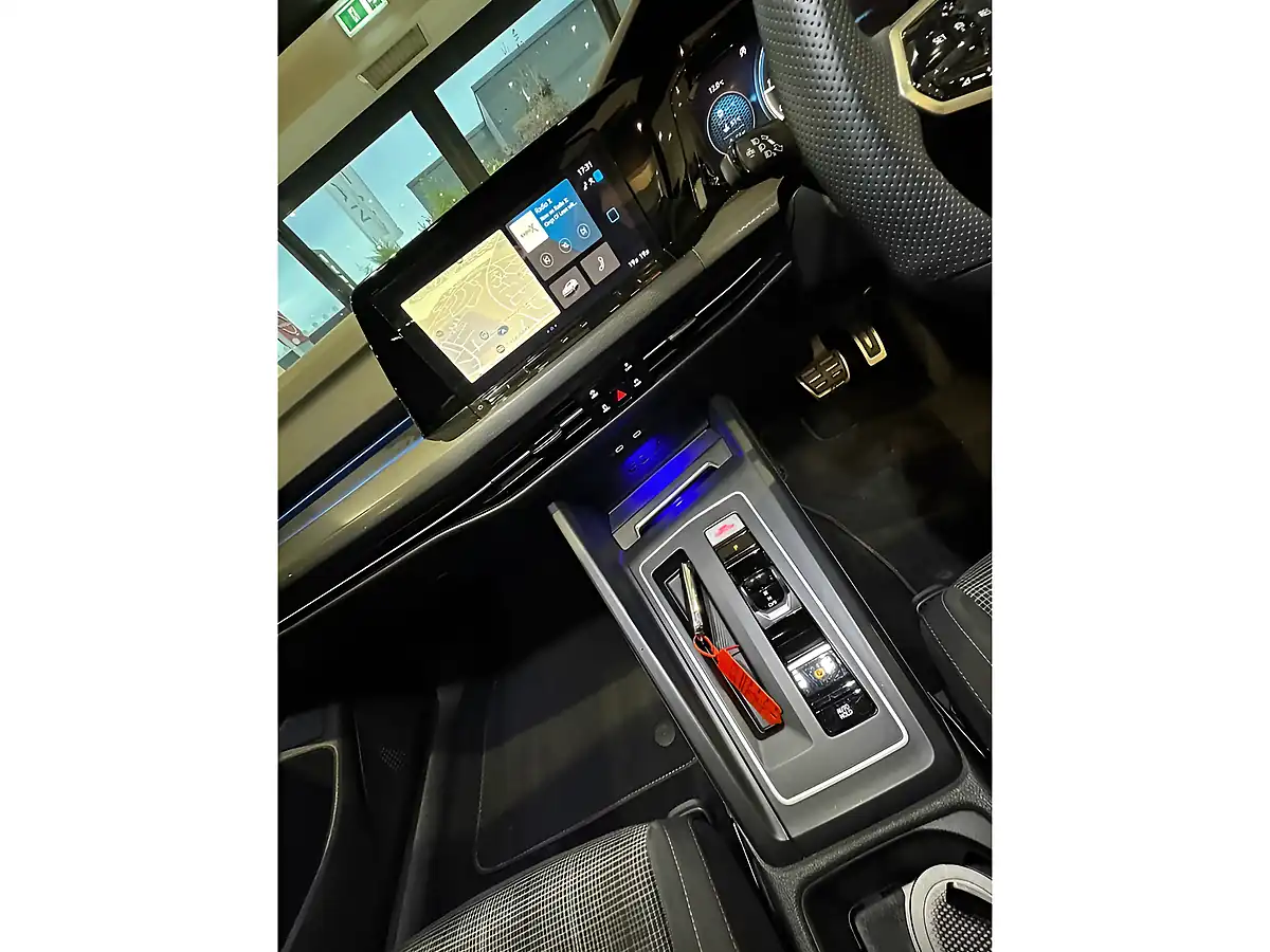Used 2021 Volkswagen Golf Gtd Blue - Interior and Exterior details 10