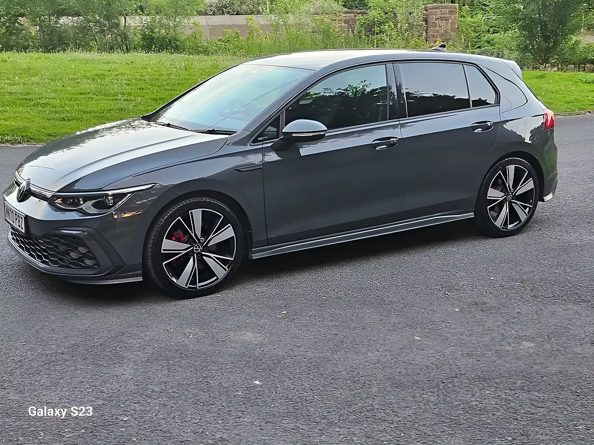Used 2021 Volkswagen Golf Gtd Moonstone Grey - Interior and Exterior details 9