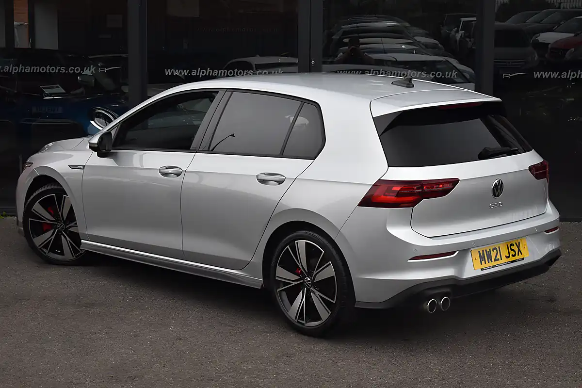 Used 2021 Volkswagen Golf Gtd Reflex Silver - Interior and Exterior details 2
