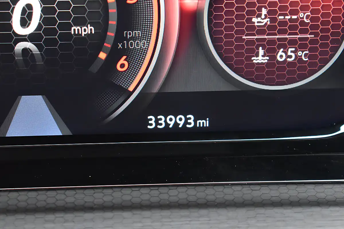 Used 2021 Volkswagen Golf Gtd Reflex Silver - Interior and Exterior details 9