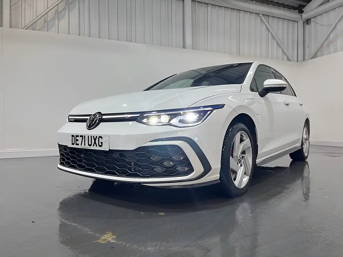 Used 2021 Volkswagen Golf Gte White - Interior and Exterior details 4
